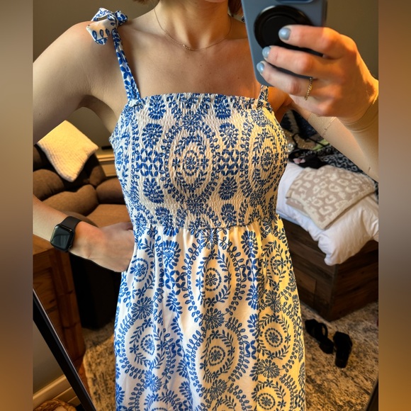 Unbranded blue and white “nap dress” - Picture 3 of 3
